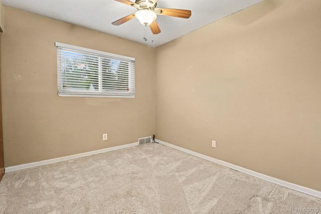 19725 Maplewood Street, Livonia, MI 48152