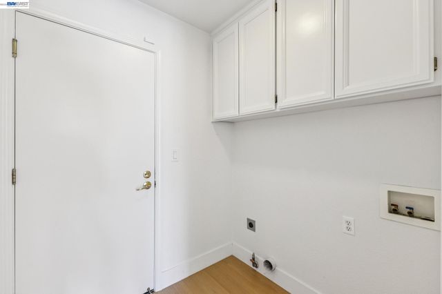 262 Ratto Rd, Alameda, CA 94502