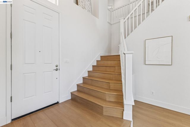 262 Ratto Rd, Alameda, CA 94502