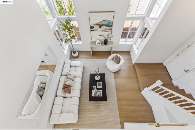262 Ratto Rd, Alameda, CA 94502