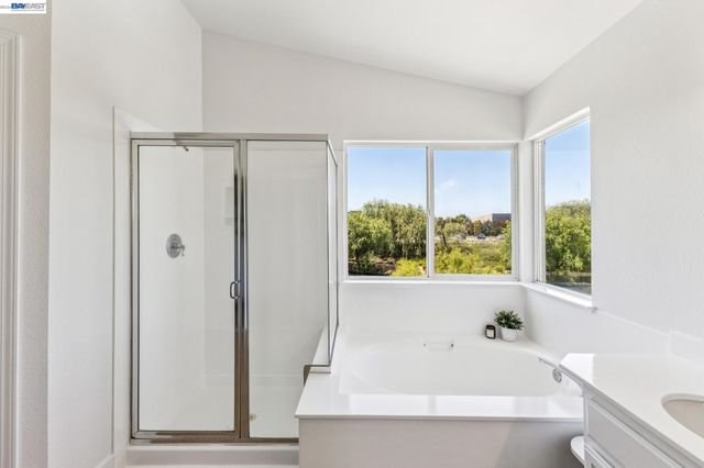 262 Ratto Rd, Alameda, CA 94502