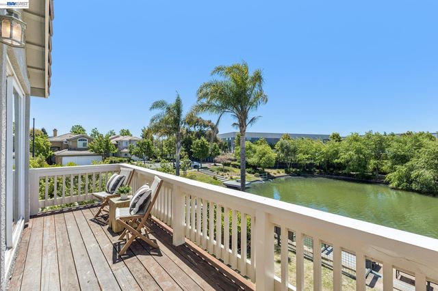 262 Ratto Rd, Alameda, CA 94502