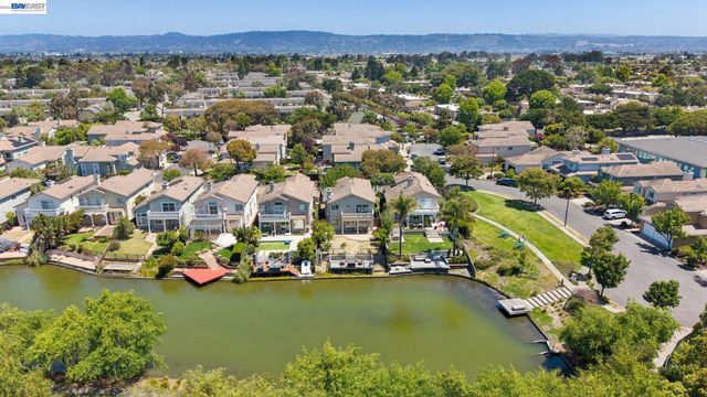 262 Ratto Rd, Alameda, CA 94502