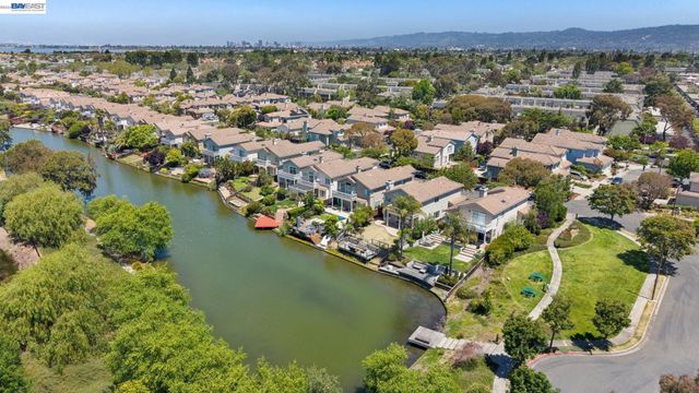 262 Ratto Rd, Alameda, CA 94502