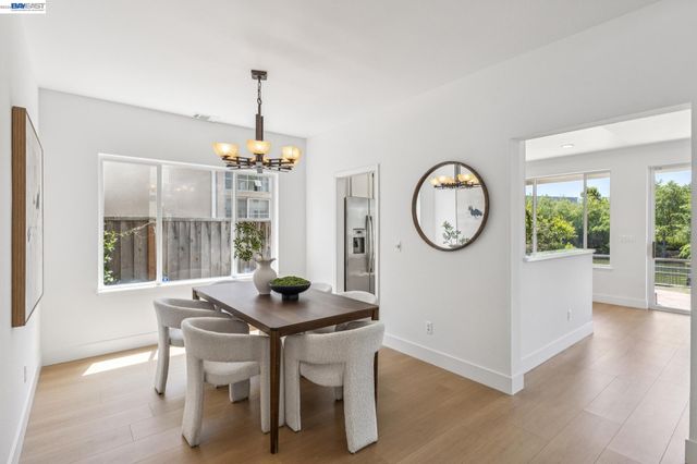 262 Ratto Rd, Alameda, CA 94502
