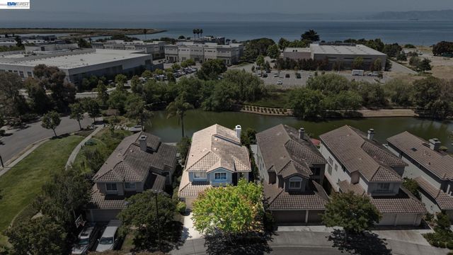 262 Ratto Rd, Alameda, CA 94502