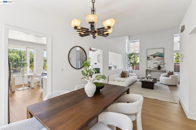 262 Ratto Rd, Alameda, CA 94502