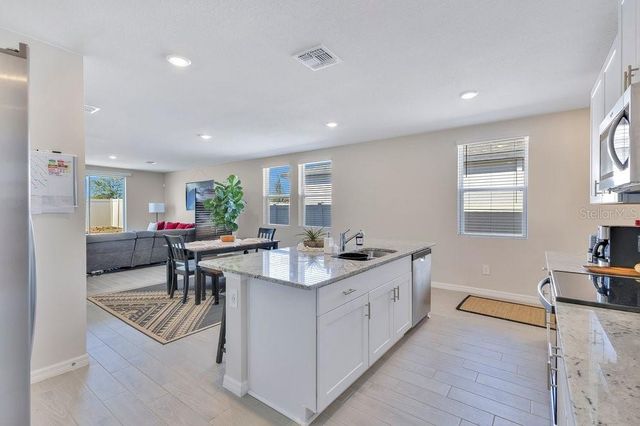 3719 RADIANT MOUNTAIN DRIVE, Plant City, FL 33565