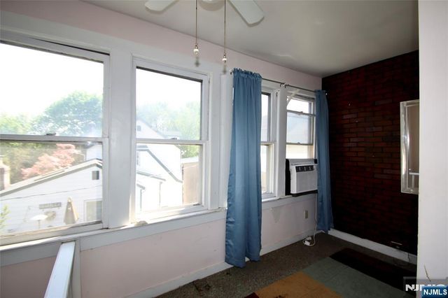 84 12th Street, Hawthorne, NJ 07506