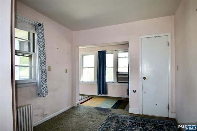 84 12th Street, Hawthorne, NJ 07506