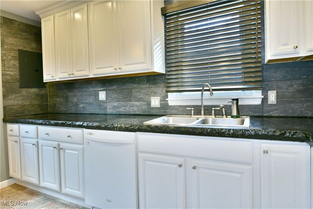 192 N Main Street, Youngstown, OH 44515