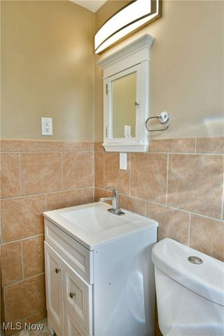 192 N Main Street, Youngstown, OH 44515