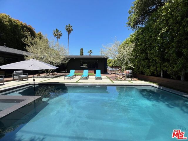 16446 Moorpark Street, Encino (los Angeles), CA 91436