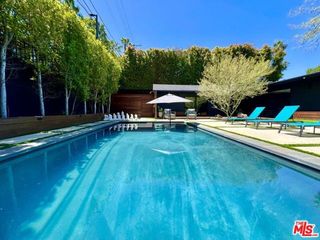 16446 Moorpark Street, Encino (los Angeles), CA 91436