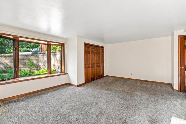 2691 MAYLINE DRIVE, Green Bay, WI 54311