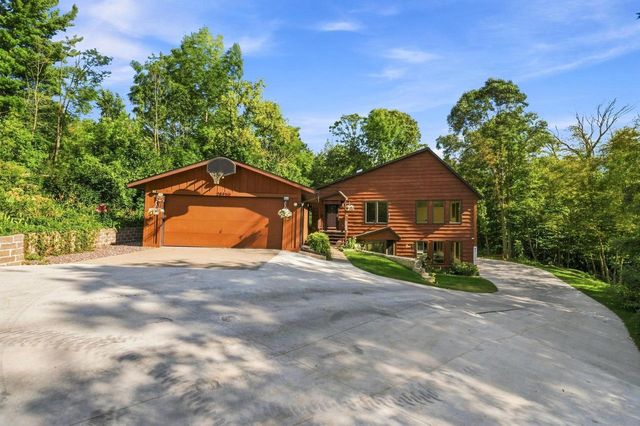 2691 MAYLINE DRIVE, Green Bay, WI 54311
