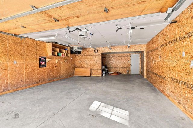 2691 MAYLINE DRIVE, Green Bay, WI 54311