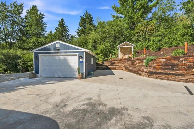 2691 MAYLINE DRIVE, Green Bay, WI 54311