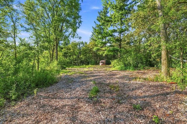 2691 MAYLINE DRIVE, Green Bay, WI 54311