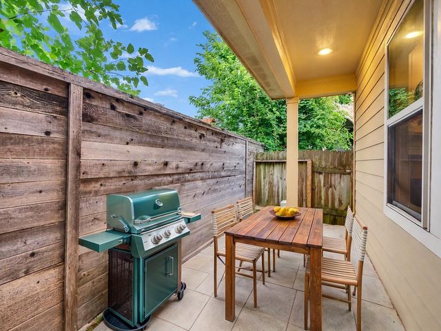 7923 Ashford Trace Drive, Houston, TX 77072