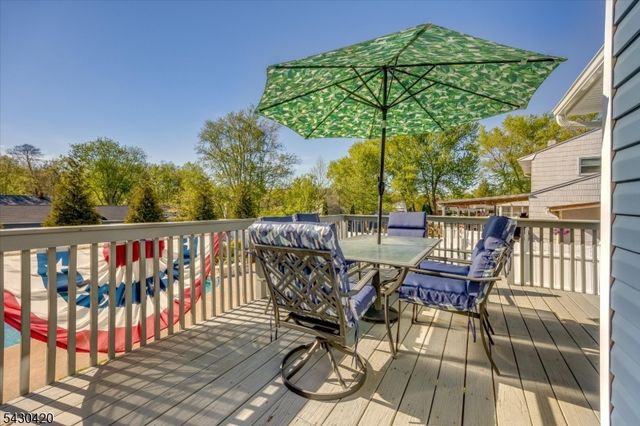 7 Beekmeer Pl, Mount Olive Twp., NJ 07836