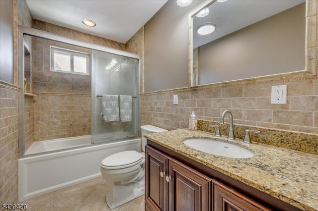 7 Beekmeer Pl, Mount Olive Twp., NJ 07836