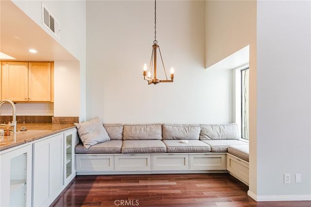 400 N Louise 303, Glendale, CA 91206