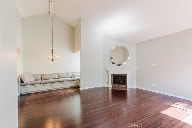400 N Louise 303, Glendale, CA 91206