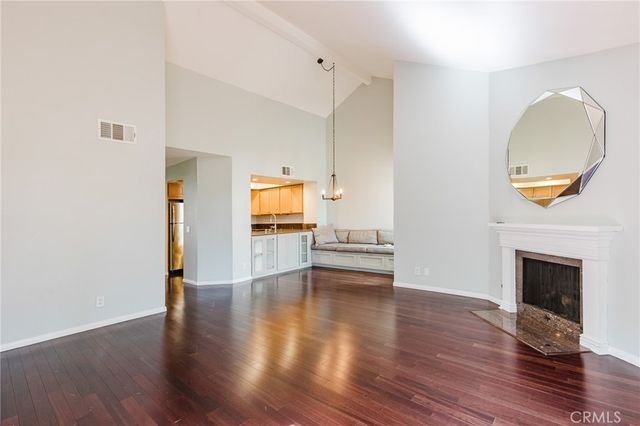 400 N Louise 303, Glendale, CA 91206