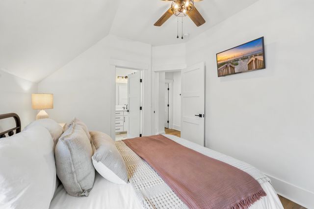 506 Fernwood Rd., Murrells Inlet, SC 29576