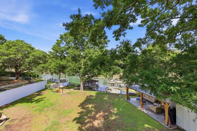 506 Fernwood Rd., Murrells Inlet, SC 29576