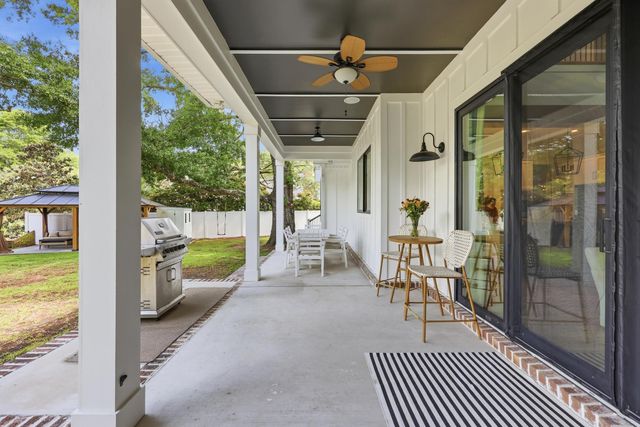 506 Fernwood Rd., Murrells Inlet, SC 29576