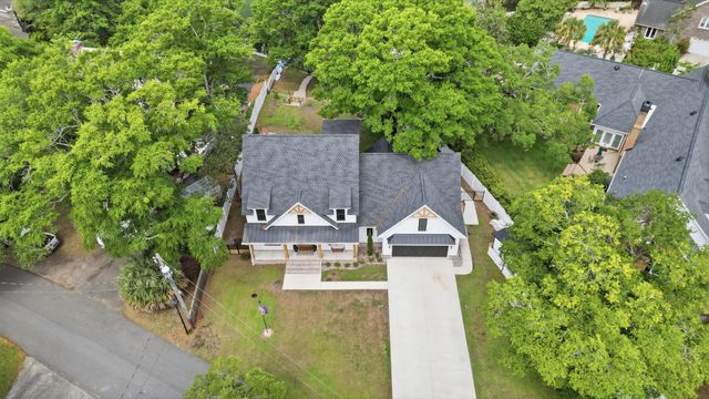 506 Fernwood Rd., Murrells Inlet, SC 29576