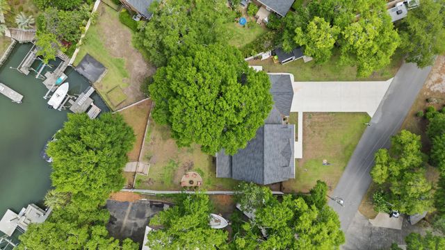 506 Fernwood Rd., Murrells Inlet, SC 29576