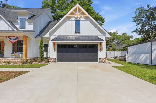 506 Fernwood Rd., Murrells Inlet, SC 29576
