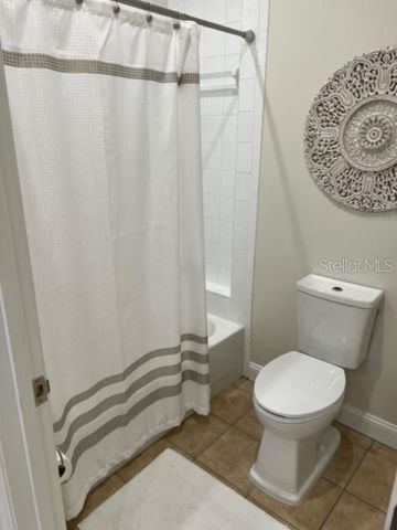 8529 54TH AVENUE CIRCLE E, Bradenton, FL 34211