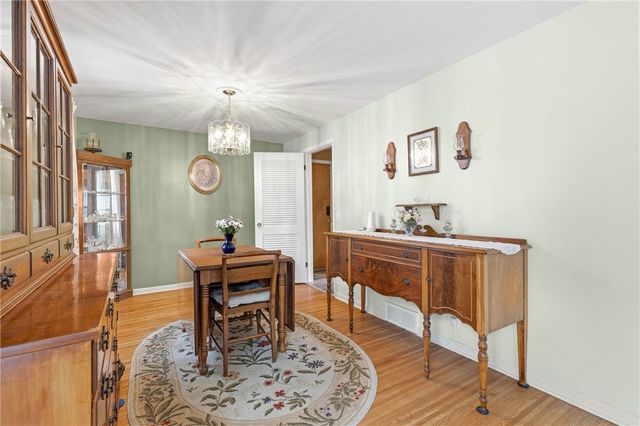 129 Alhambra Drive, Irondequoit, NY 14622