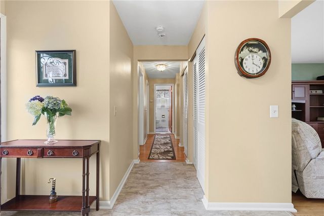 129 Alhambra Drive, Irondequoit, NY 14622