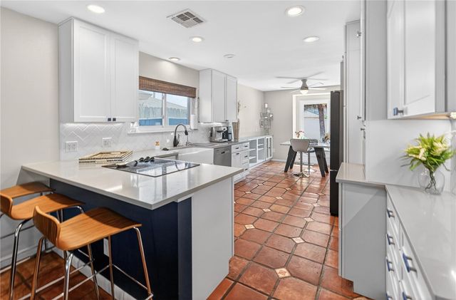 13538 KING PHILLIP Ct, Corpus Christi, TX 78418