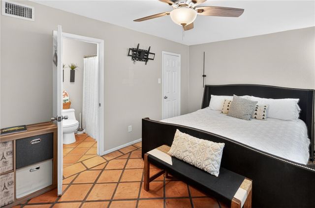 13538 KING PHILLIP Ct, Corpus Christi, TX 78418