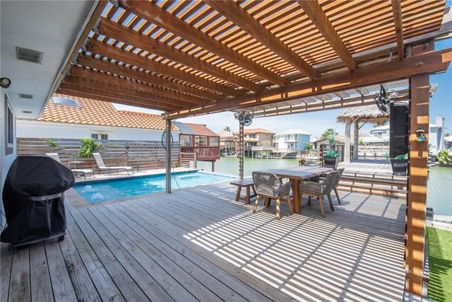 13538 KING PHILLIP Ct, Corpus Christi, TX 78418