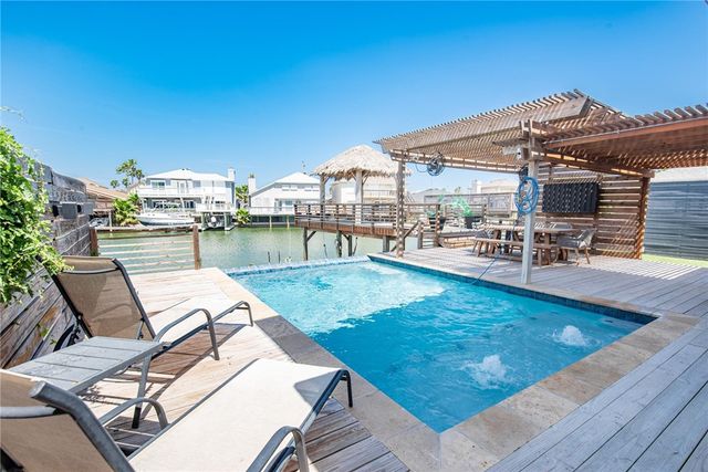 13538 KING PHILLIP Ct, Corpus Christi, TX 78418