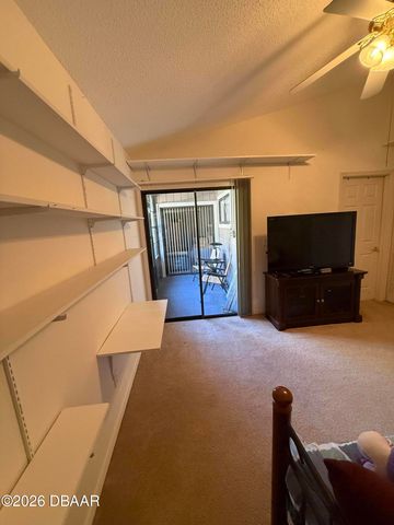 1013 Belleflower Drive, Port Orange, FL 32127