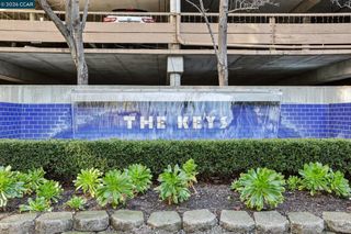 310 N Civic Dr 205, Walnut Creek, CA 94596