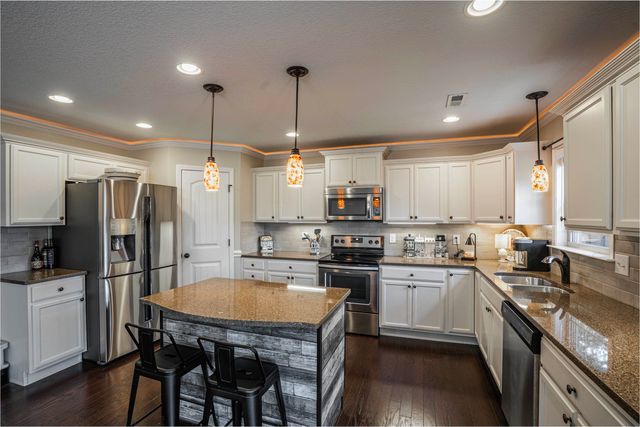 203 Medoc Lane, Moore, SC 29369