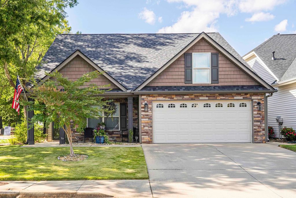 203 Medoc Lane, Moore, SC 29369