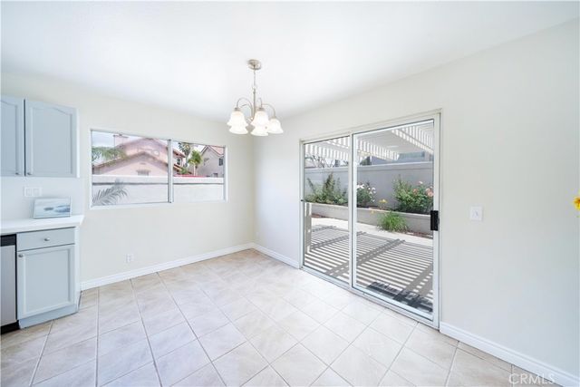 877 Willowcreek, Corona, CA 92878
