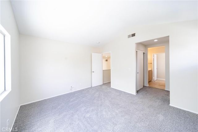 877 Willowcreek, Corona, CA 92878