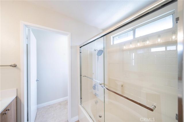 877 Willowcreek, Corona, CA 92878