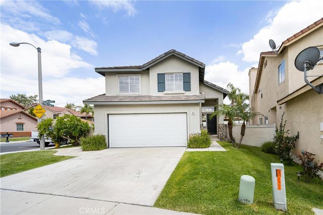 877 Willowcreek, Corona, CA 92878